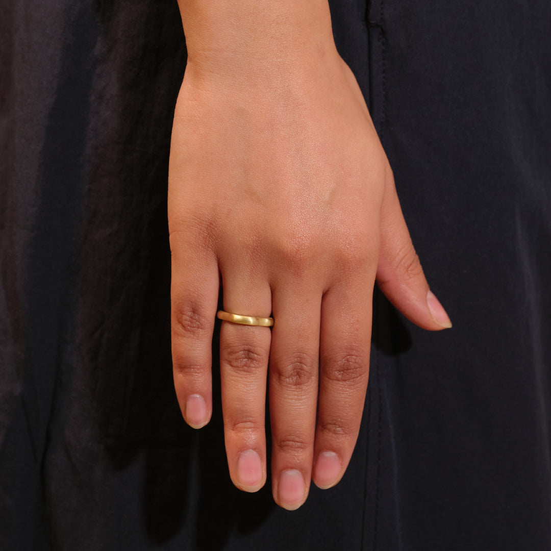 Fine Contour Band Ring