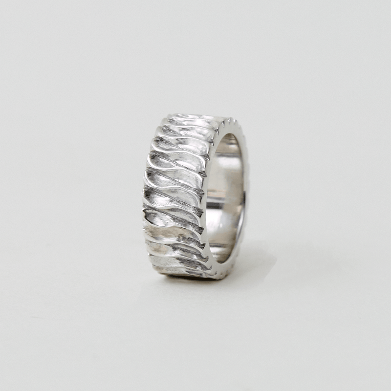 Waves Ring